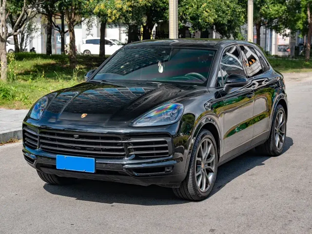 Фотография автомобиля — Porsche Cayenne