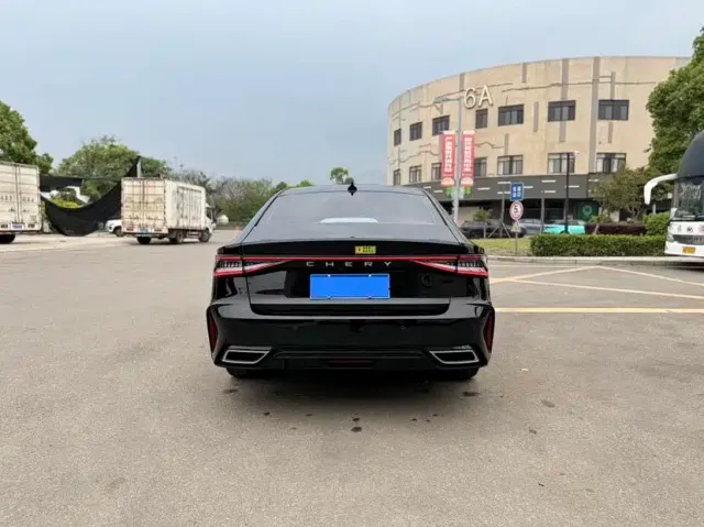 Chery Arrizo 8 — Фото автомобиля 11