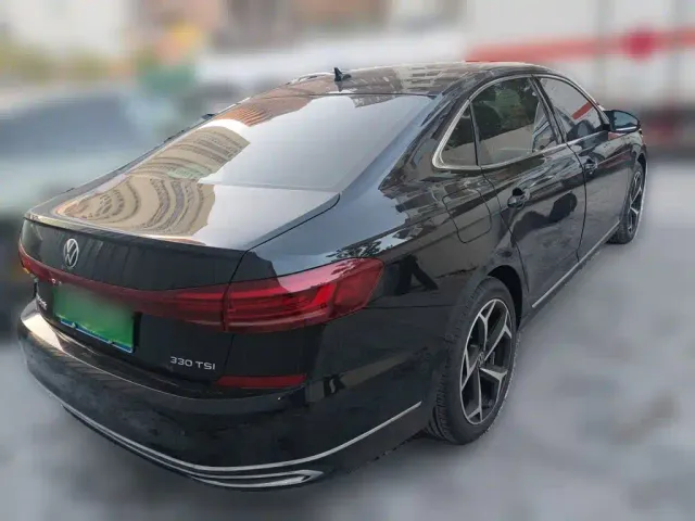 Volkswagen Passat — Фото автомобиля 6