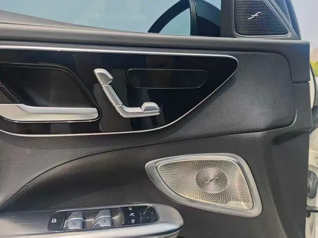 Mercedes-Benz C-Class — Фото автомобиля 12