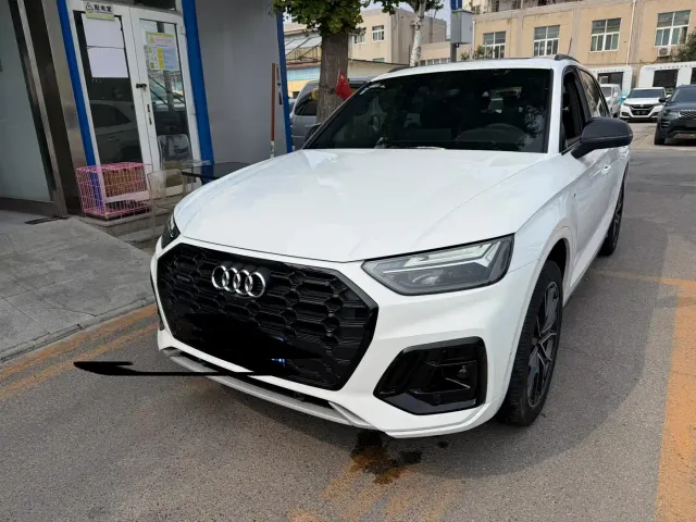 Фотография автомобиля — Audi Q5L