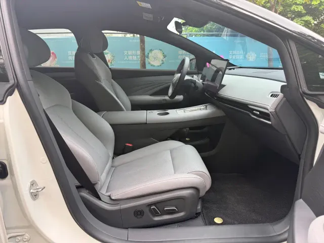 Nissan N7 — Фото автомобиля 6
