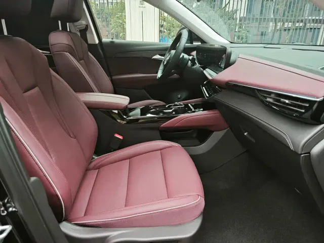 Buick Envision Plus — Фото автомобиля 23
