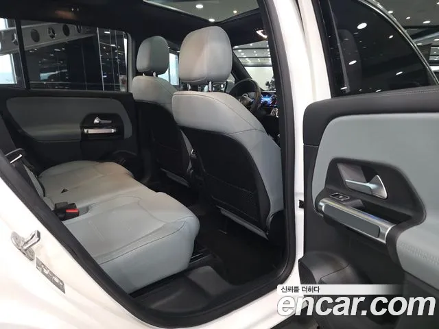 Mercedes-Benz GLB-Class — Фото автомобиля 20