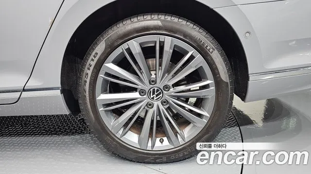 Volkswagen Passat Passat GT(B8) 2.0 TDI 4Motion Prestige — Фото автомобиля 19