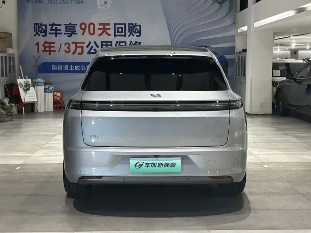 Li Auto Li Auto L7 2023 Pro — Фото автомобиля 8