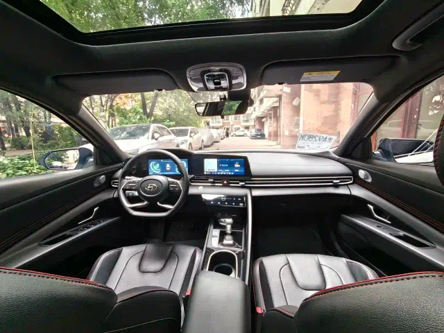 Hyundai Elantra — Фото автомобиля 21