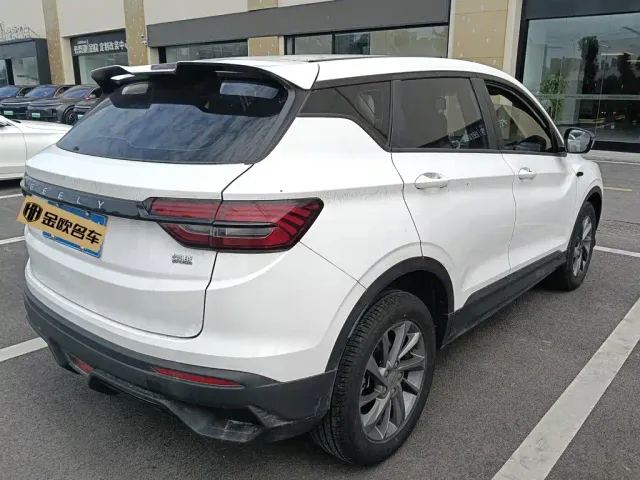 Geely Binyue — Фото автомобиля 8