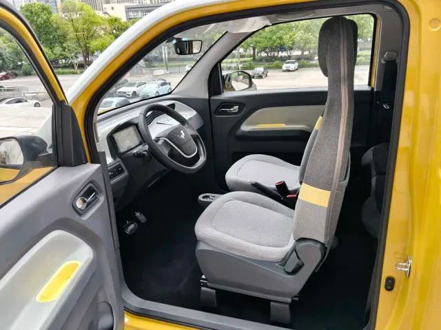 Wuling Hongguang Mini EV — Фото автомобиля 11