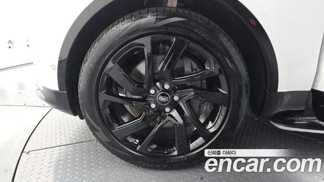 Land Rover Discovery — Фото автомобиля 5