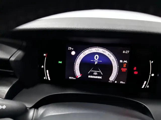 Toyota Camry — Фото автомобиля 16