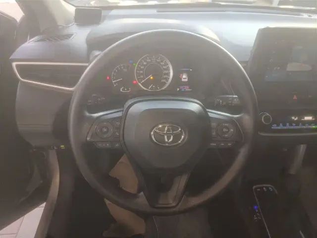 Toyota Corolla Cross — Фото автомобиля 2