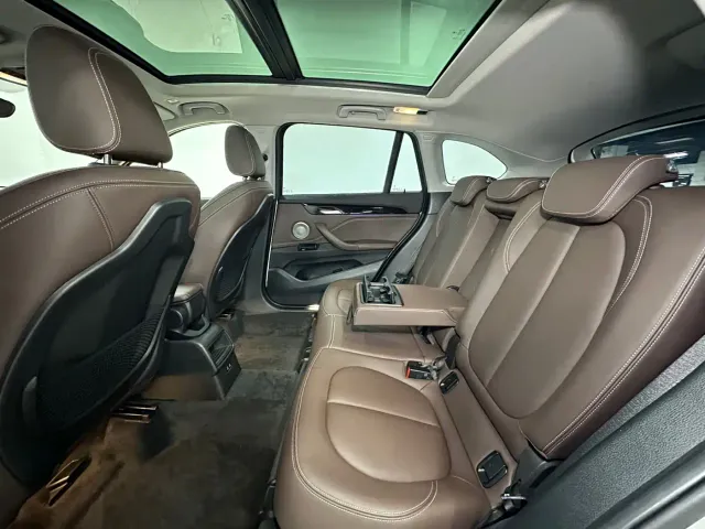 BMW X1 — Фото автомобиля 10