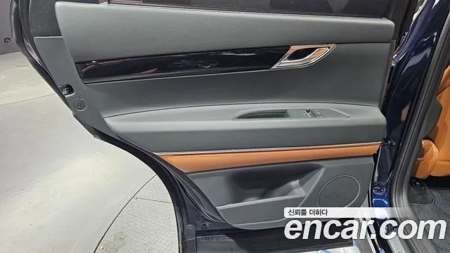 Genesis GV80 2.5T Бензин AWD — Фото автомобиля 24