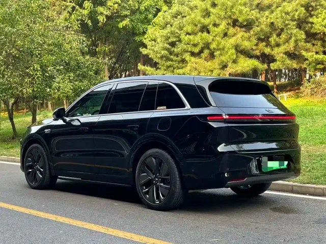 Li Auto Li Auto L6 2024 Pro — Фото автомобиля 5