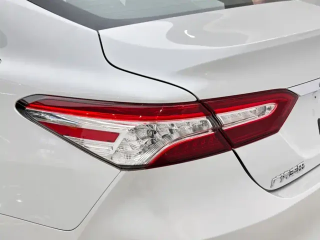 Toyota Camry — Фото автомобиля 18