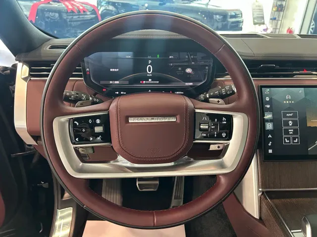 Land Rover Range Rover — Фото автомобиля 9