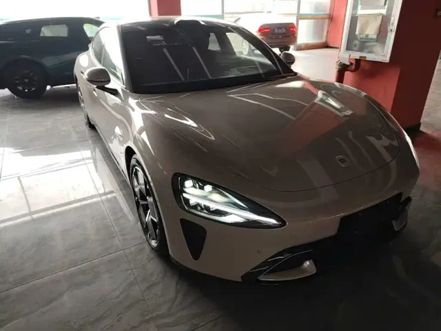 Xiaomi SU7 — Фото автомобиля 3