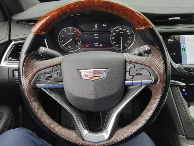 Cadillac XT6 — Фото автомобиля 15