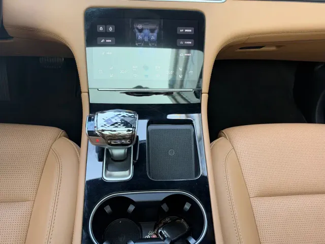 Li Auto ONE — Фото автомобиля 18