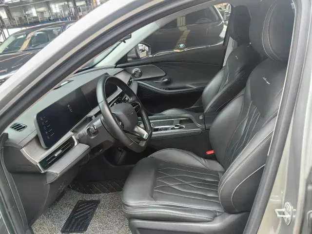 Chery Arrizo 8 — Фото автомобиля 3