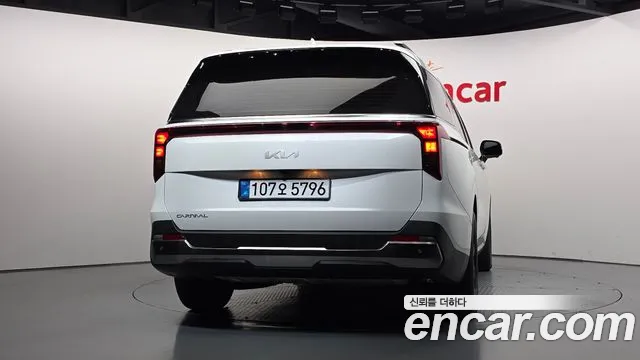 Kia Carnival — Фото автомобиля 4