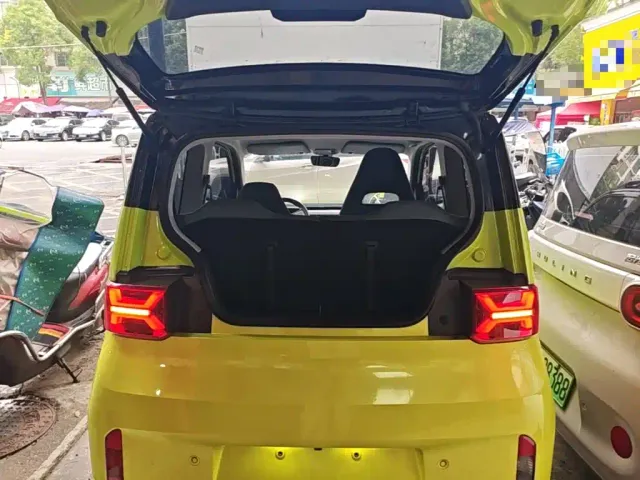 Wuling Hongguang Mini EV — Фото автомобиля 18