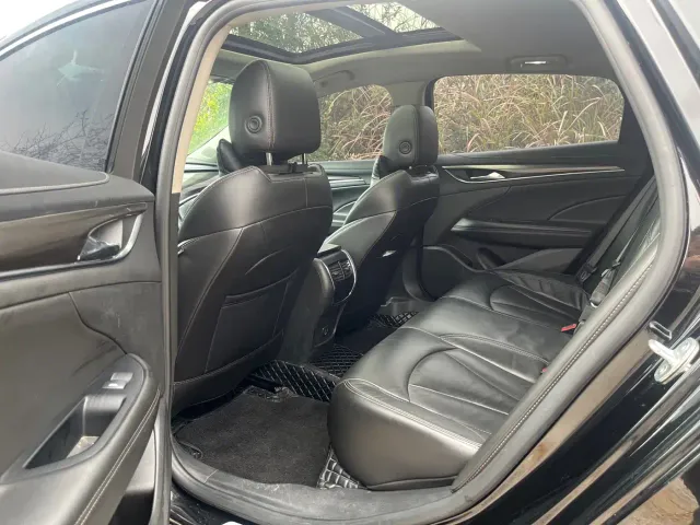 Buick LaCrosse — Фото автомобиля 11