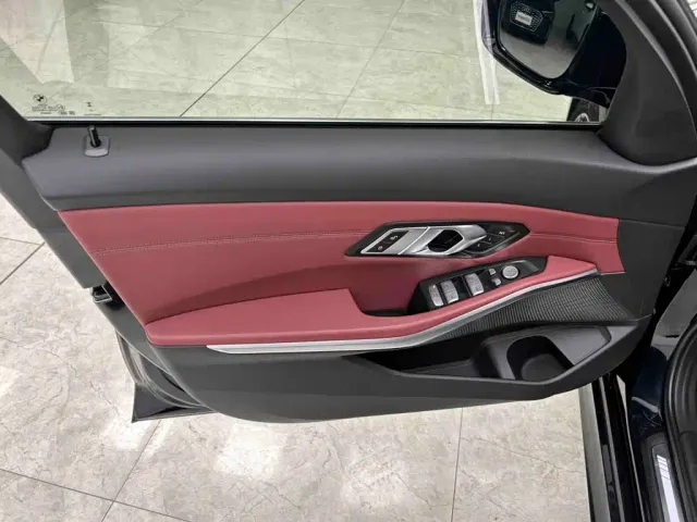 BMW 3 Series — Фото автомобиля 17