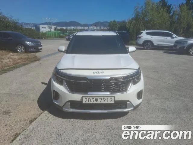 Фотография автомобиля — Kia Seltos New