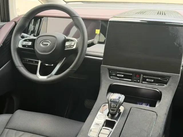 GAC Trumpchi M8 — Фото автомобиля 21