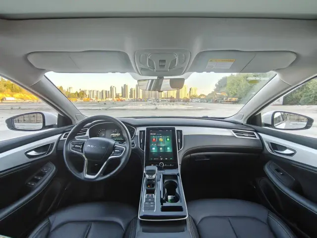 Roewe i6 MAX EV — Фото автомобиля 4