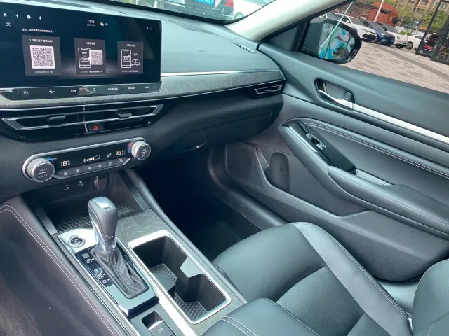 Nissan Teana — Фото автомобиля 17