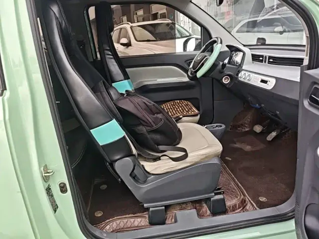 Wuling Hongguang Mini EV — Фото автомобиля 24