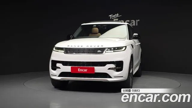 Land Rover Range Rover Sport — Фото автомобиля 3