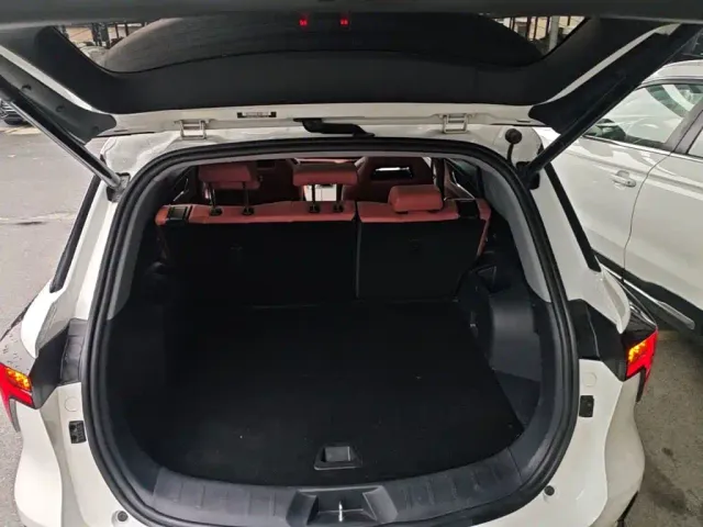 Changan CS75 Plus — Фото автомобиля 18