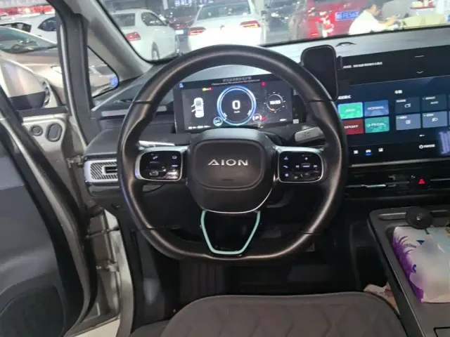 GAC Aion Y — Фото автомобиля 10