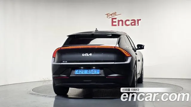Kia EV6 — Фото автомобиля 4