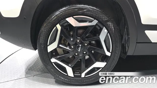 Kia Seltos Новый Seltos Бензин 2.0 2WD — Фото автомобиля 5