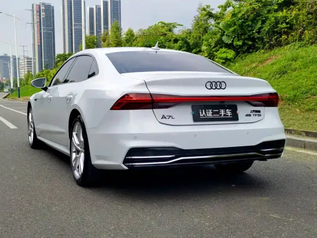 Audi A7L — Фото автомобиля 5