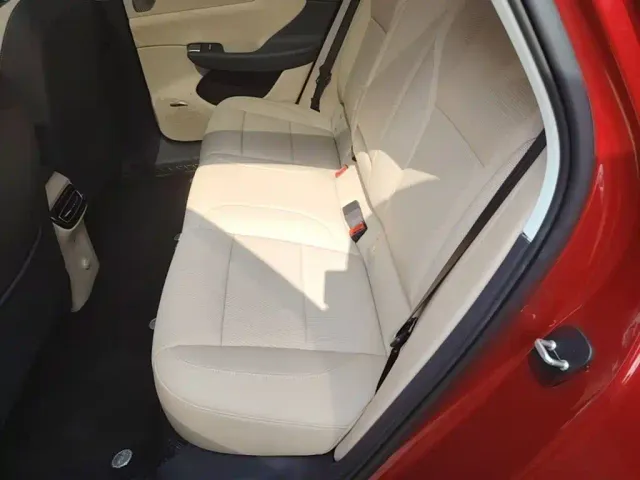 Hongqi Tiangong 05 — Фото автомобиля 16