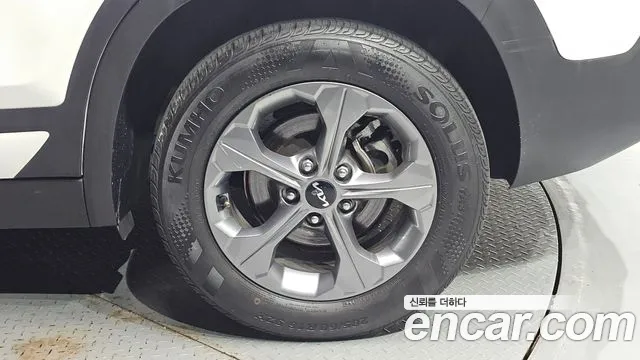 Kia Seltos — Фото автомобиля 6