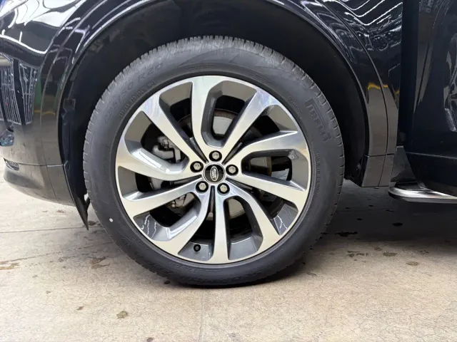 Land Rover Discovery Sport — Фото автомобиля 16