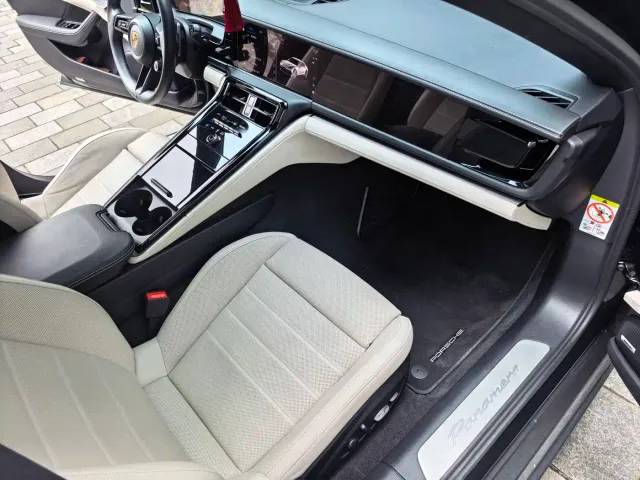 Porsche Panamera — Фото автомобиля 28