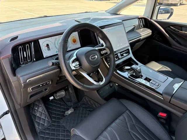 GAC Trumpchi M8 — Фото автомобиля 7
