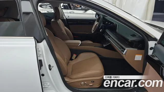 Hyundai Grandeur GN7 — Фото автомобиля 16