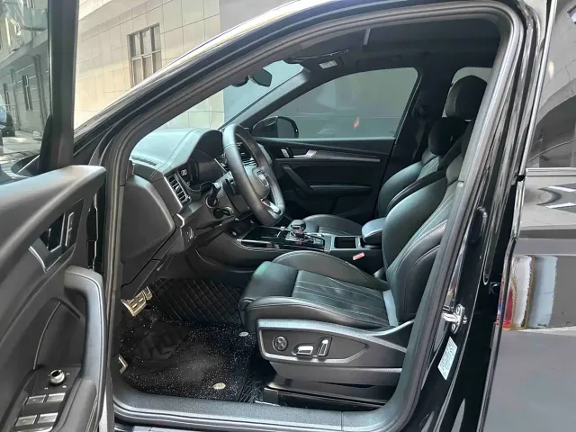 Audi Q5L — Фото автомобиля 11
