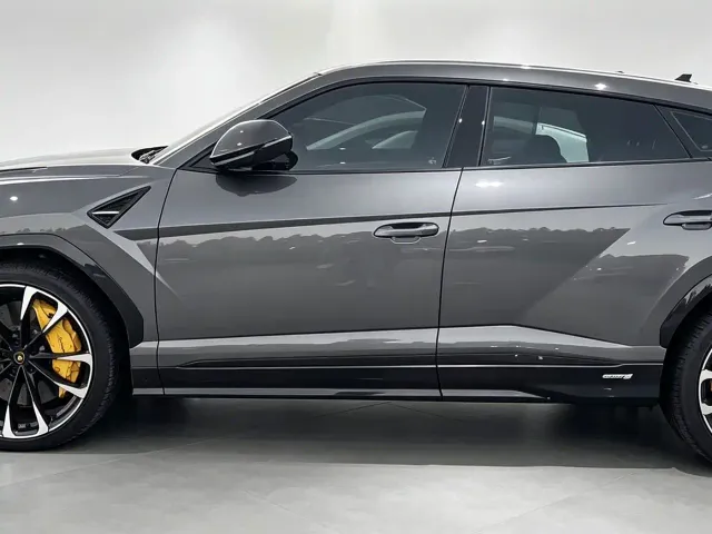 Lamborghini Urus — Фото автомобиля 6