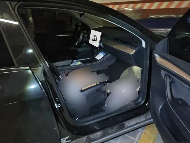 Tesla Model Y — Фото автомобиля 8