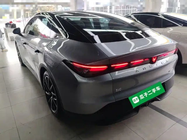 Arcfox Alpha S5 — Фото автомобиля 4